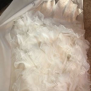 Galina signature wedding dress brand new